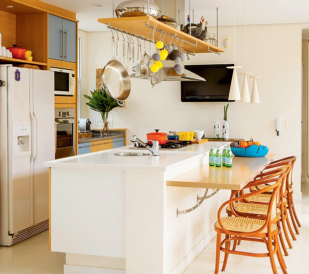 Prateleiras Suspensas: Seu Espaço Aéreo Aproveitado ao Máximo! - inspiração