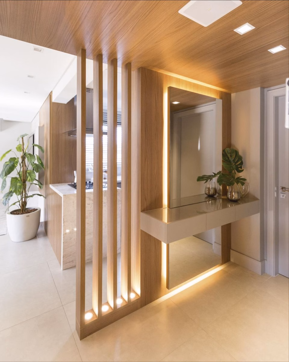 Hall de Entrada com Espelho Grande: Amplitude e Elegância Instantânea - ideia