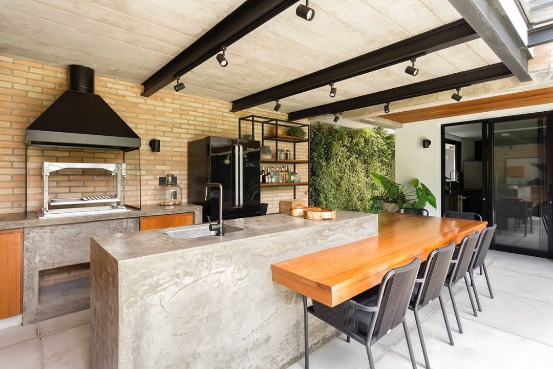 Estilo Industrial: Cimento Queimado e Metal na Varanda Gourmet - detalhe