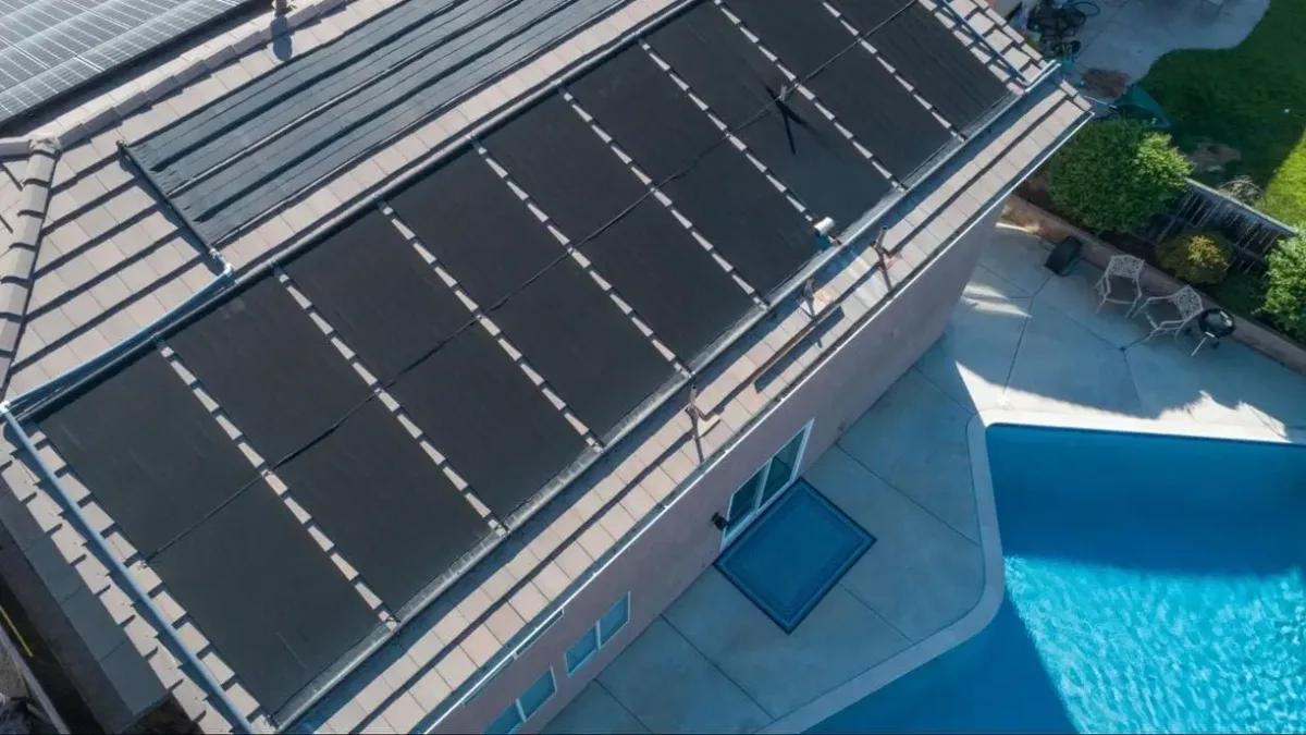 Piscina Aquecida com Energia Solar: Luxo Sustentável ao Seu Alcance - inspiração