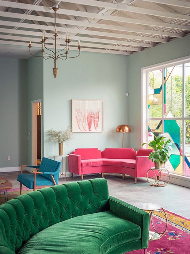 Com Poltronas de Veludo Colorido - inspiração