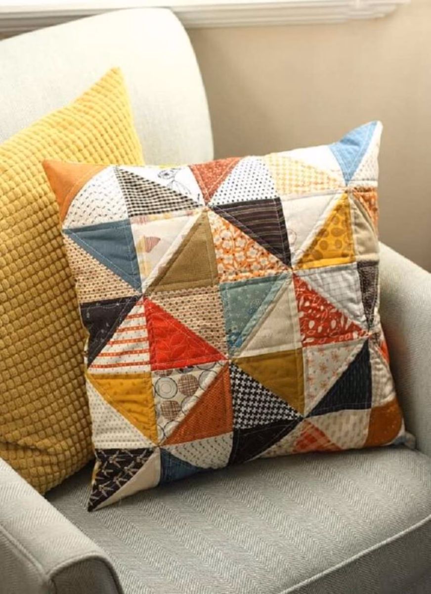 Almofadas com Patchwork: Uma Explosão de Cores e Retalhos - inspiração