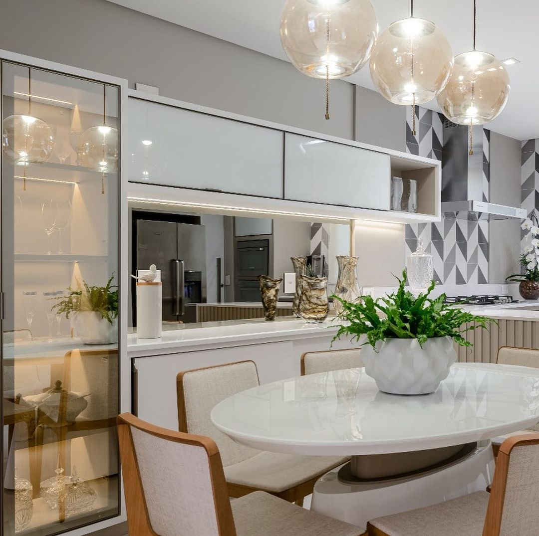 Bancada com Revestimento 3D e Iluminação Direcional: Design Contemporâneo - ideia