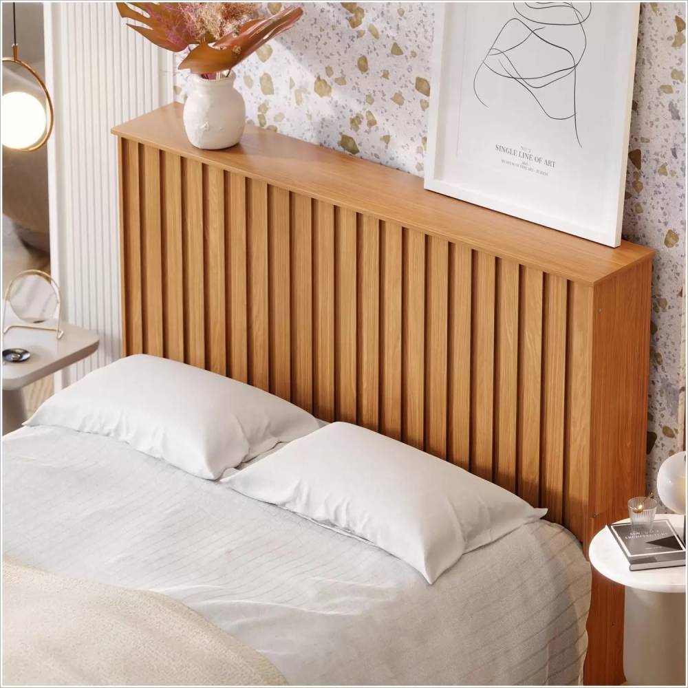 Cabeceira de Madeira Ripada: Textura e Design Contemporâneo - inspiração