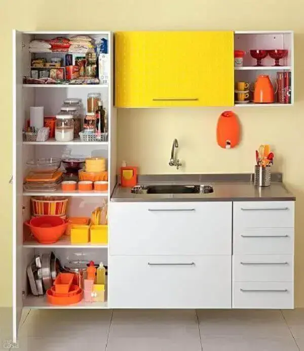 Armários com Quadros de Lousa para Recados e Receitas - ideia