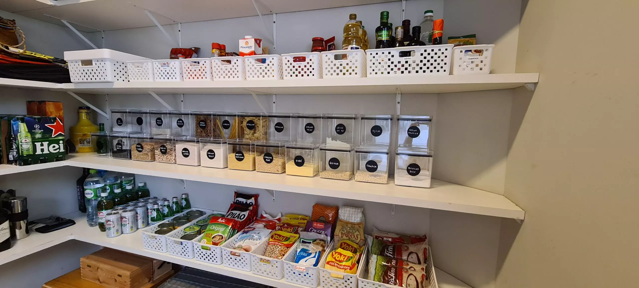 Cores Vibrantes na Despensa: Alegria e Organização em Harmonia - inspiração