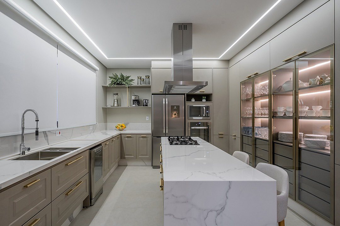 Com Detalhes em Cobre e Dourado - ideia