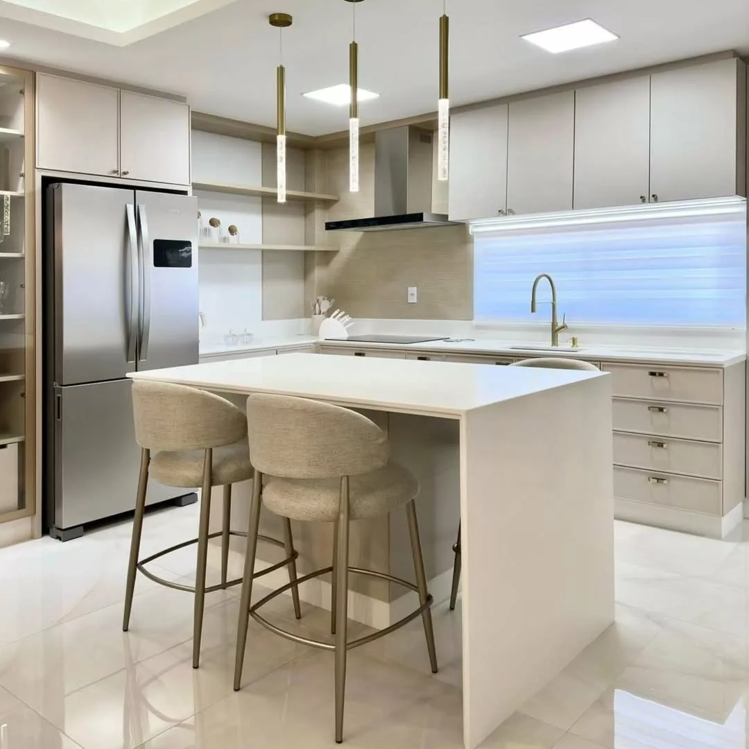 Com Luminárias Pendentes: Iluminação Charmosa e Personalizada - inspiração