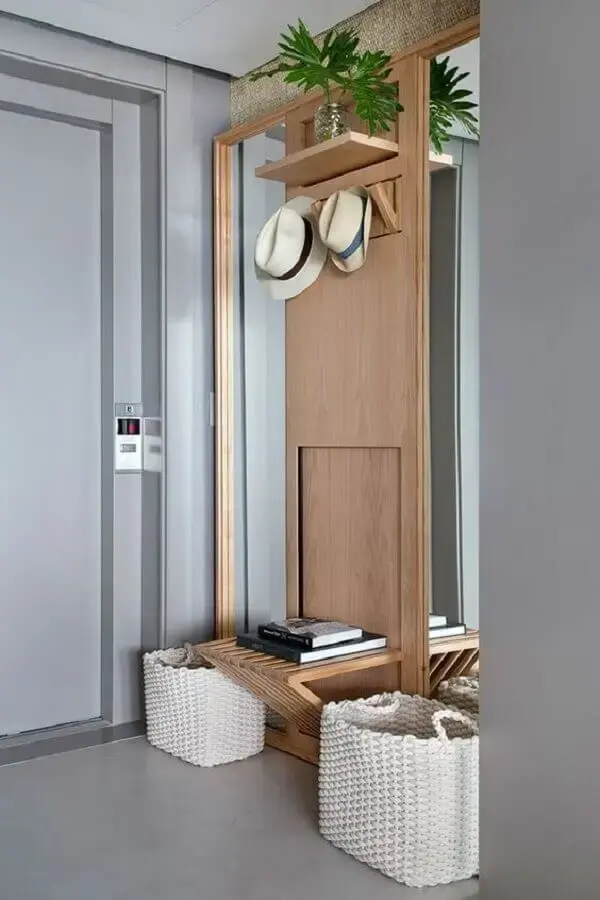 Hall de Entrada Minimalista com Cabideiro - detalhe