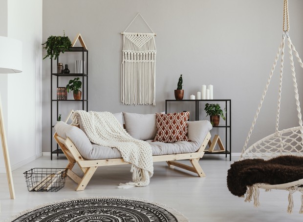 Móveis Multifuncionais com Detalhes em Macramê: Toque Boho e Aconchegante - inspiração