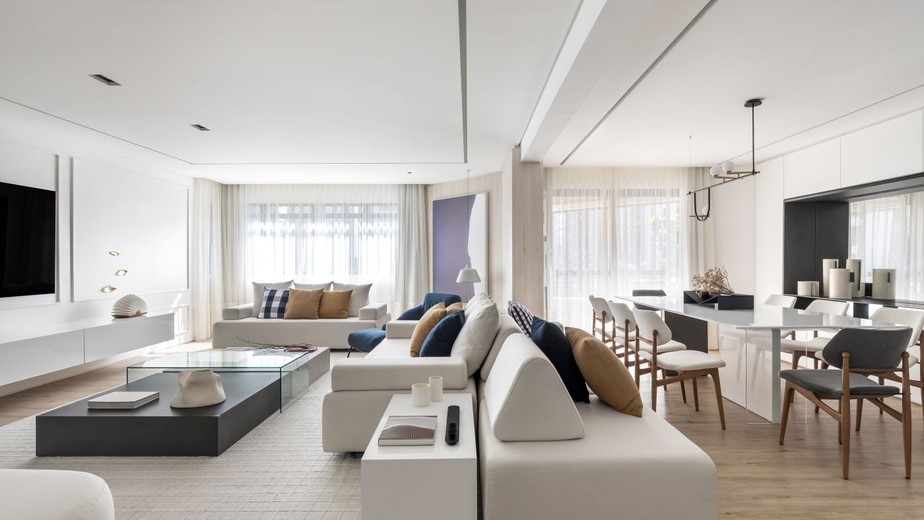 Reforma Minimalista com Toques de Cor: Elegância e Alegria - inspiração