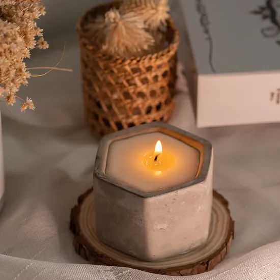 Velas Aromáticas Minimalistas em Copos de Concreto - inspiração