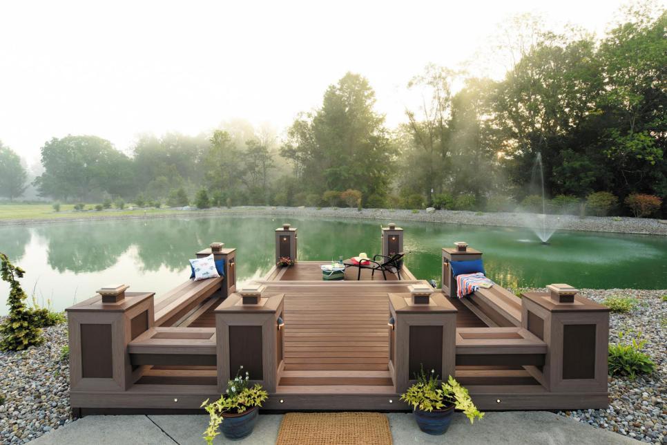 Lago Minimalista com Bordas Geométricas e Deck de Madeira - ideia