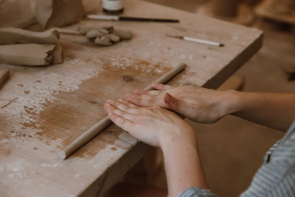 Artesanato Sustentável: Esculturas Criativas com Espuma Expansiva Reciclada - detalhe