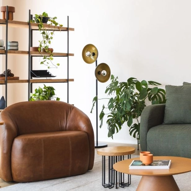 Luminária de Piso com Design Escultural: Uma Obra de Arte na Sua Sala - detalhe