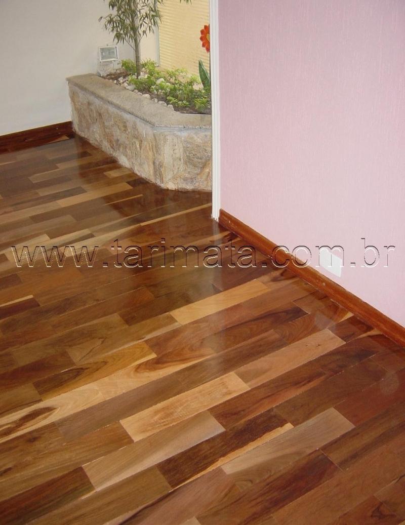 Taco Rústico: A Beleza da Madeira Demolição - detalhe