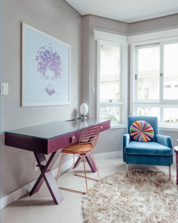 Cantinho de Trabalho Delicado com Toques Rosé Gold - detalhe