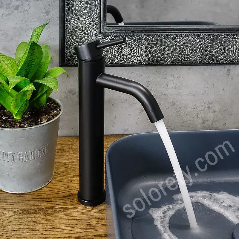 Torneira Minimalista: Design Clean e Funcionalidade - inspiração