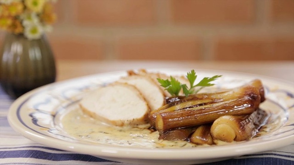 Frango Grelhado com Crosta de Parmesão e Limão Siciliano - detalhe