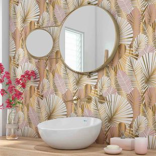 Banheiro Pequeno Romântico: Papel de Parede Floral e Detalhes em Rose Gold - inspiração