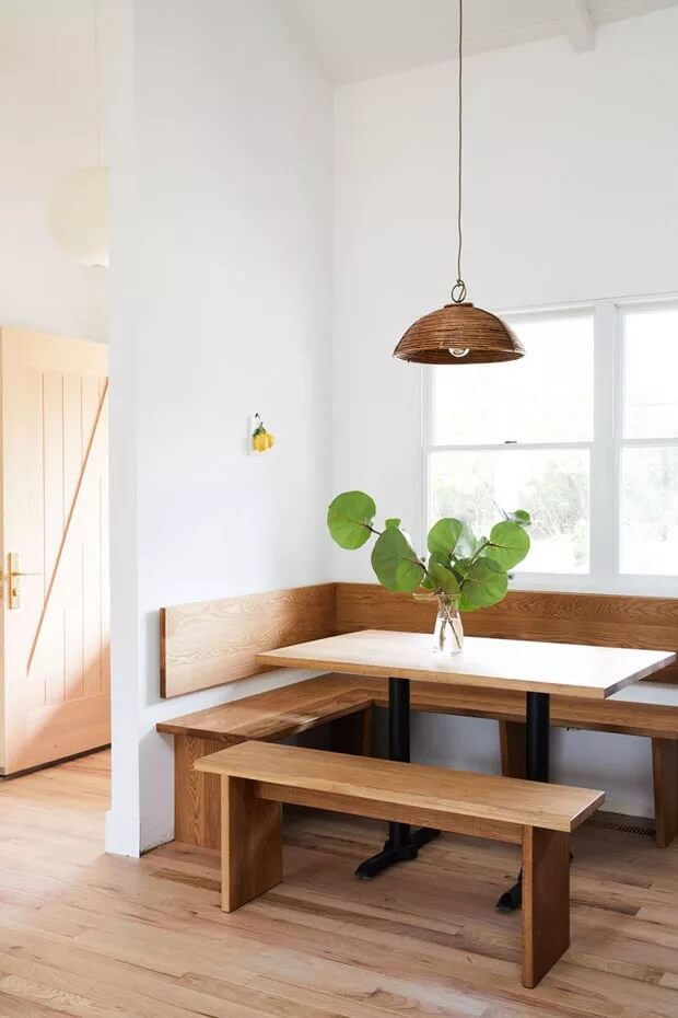 Canto Alemão Rústico com Madeira de Demolição e Texturas Naturais - inspiração