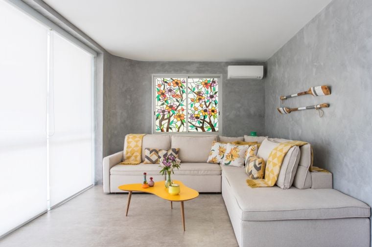 Cimento Queimado Colorido: Personalidade e Alegria nas Paredes - inspiração