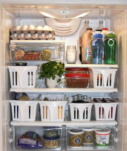 Com Cestas Aramadas Suspensas para Otimizar Espaços - inspiração