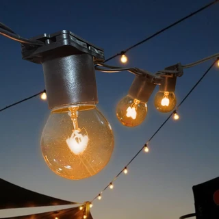 Iluminação Charmosa com Cordão de Luz e Fotos - ideia