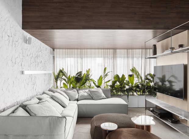 Sofá Canto com Chaise: Espaço Ampliado e Conforto - inspiração