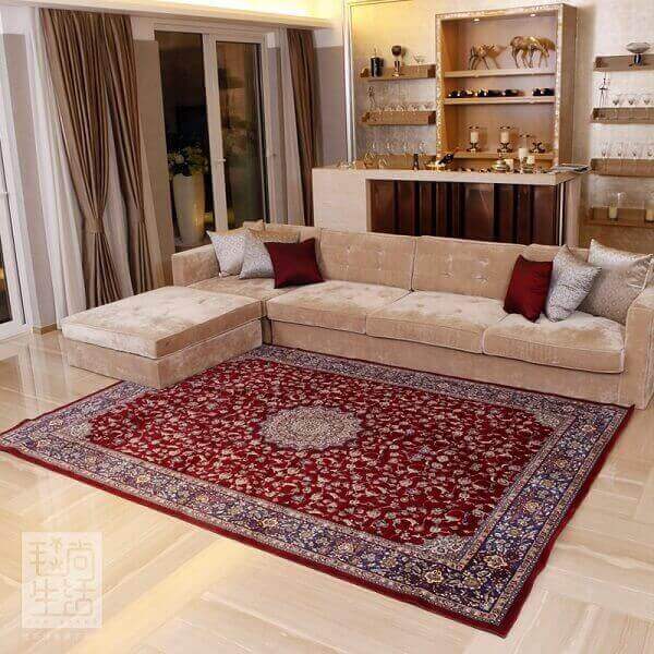 Elegância Clássica: Tapete Persa Autêntico em Sala de Estar Sofisticada - inspiração