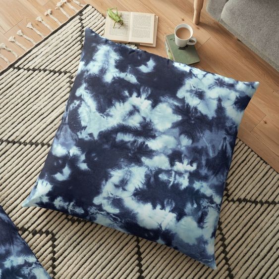 Almofadas Tie-Dye: Explosão de Cores e Personalidade - ideia