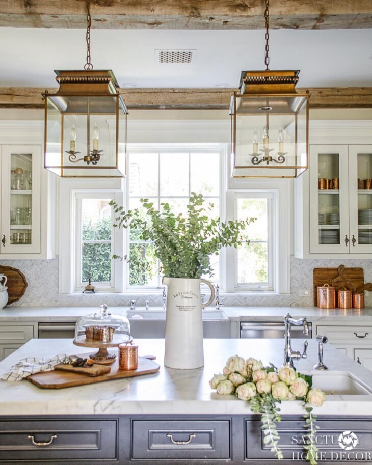 Romance no Ar: Cozinha Provençal com Tecidos Florais - detalhe