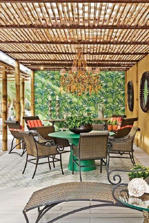 Pergolados com Cobertura de Bambu: Sombra Fresca e Design Exótico - detalhe