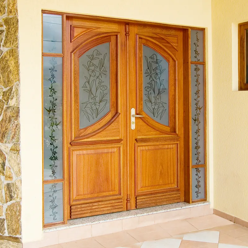 Porta com Mosaico de Madeira: Arte e Exclusividade - detalhe