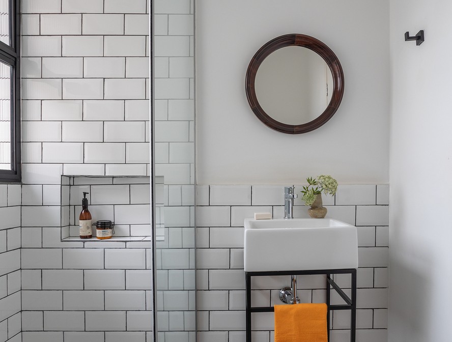 Metro White em Espinha de Peixe: Originalidade Geométrica - detalhe