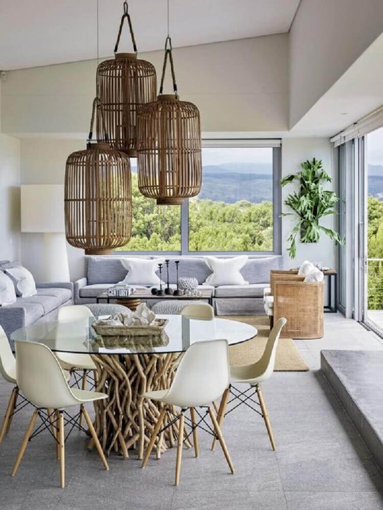 Luz que Acolhe: Pendentes Charmosos sobre a Mesa - ideia