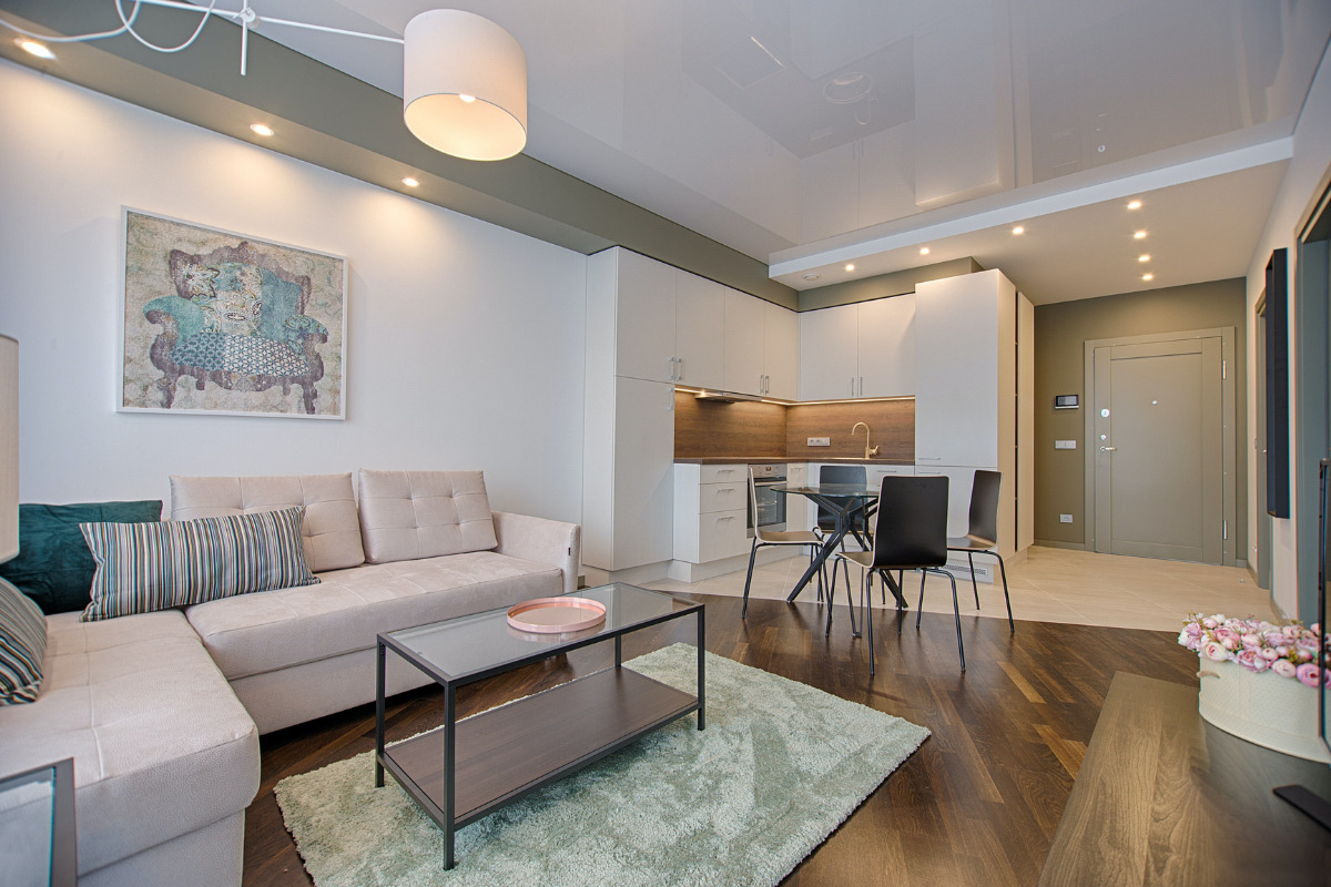 Brilho Sutil: Iluminação com Cordões de Luz para Ambientes Românticos - detalhe