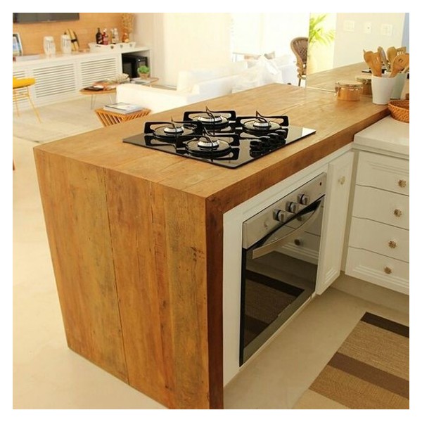 Bancada de Cozinha de Madeira de Demolição: Rústica, Sustentável e Cheia de História - detalhe