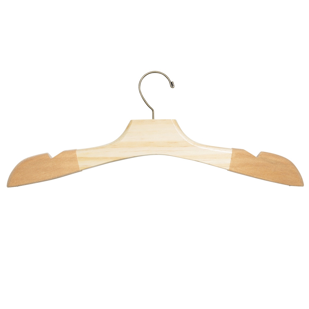 Cabides de Madeira Rústica: Charme e Sustentabilidade no Seu Closet! - detalhe