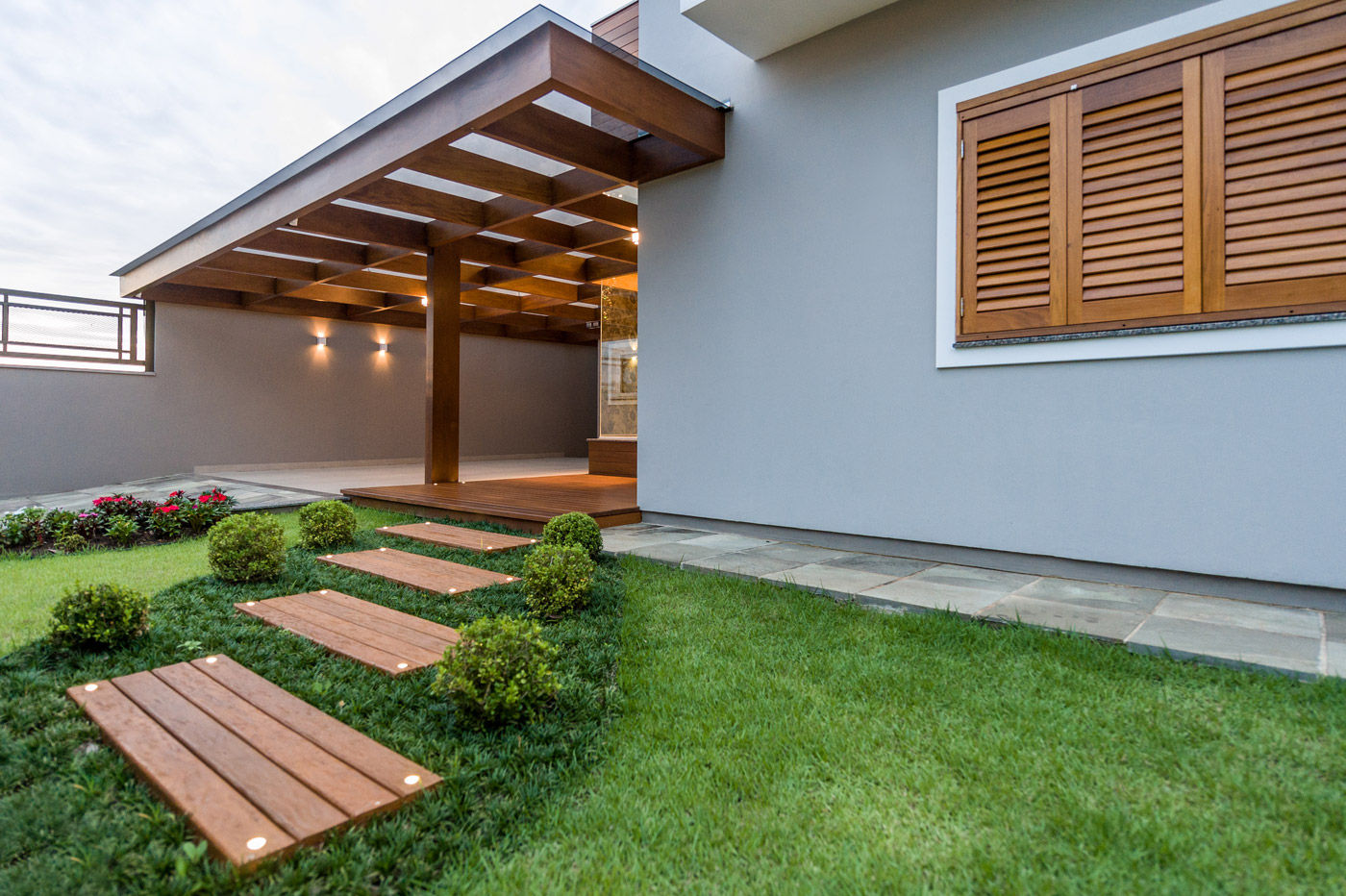 Com a Originalidade e o Calor da Textura Rústica - detalhe