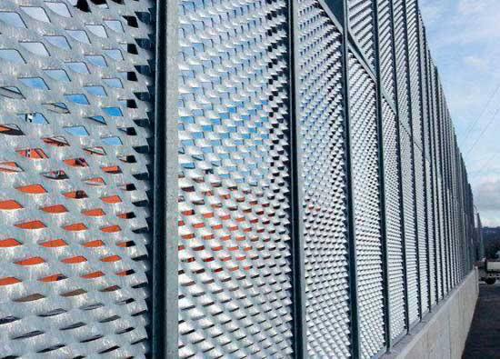 Revestimento em ACM Perfurado: Criatividade e Ventilação Natural - ideia