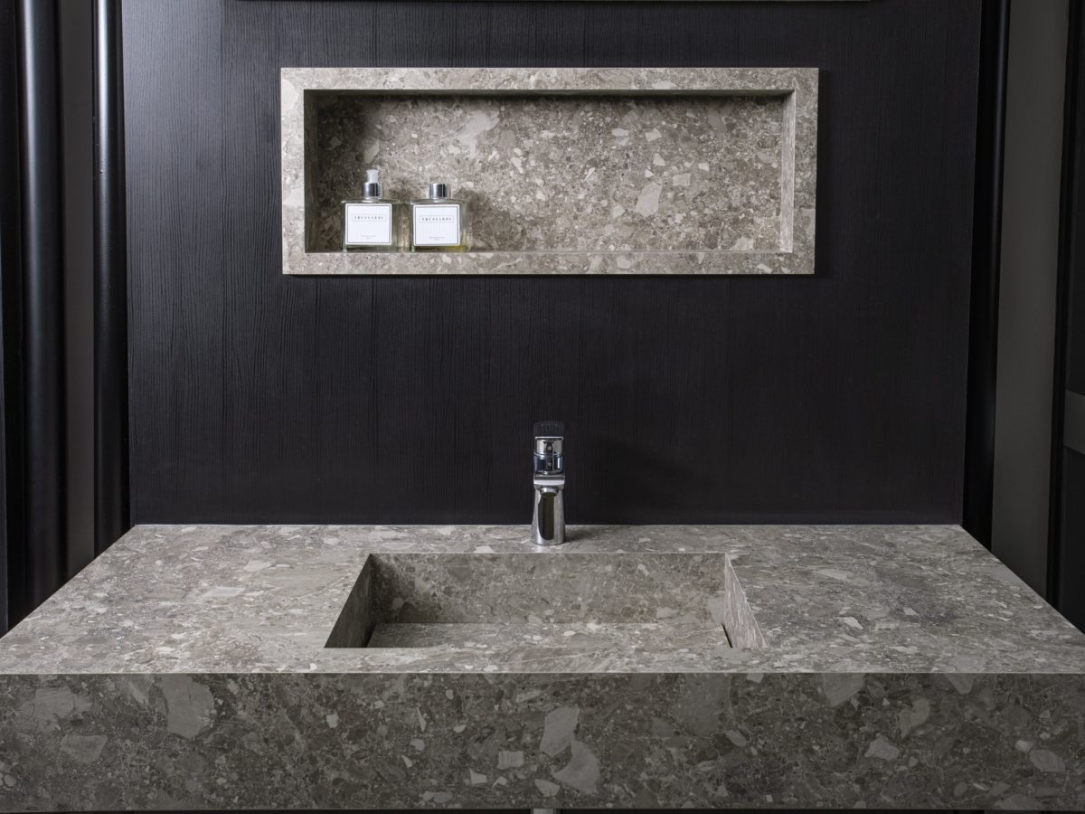 Nichos Esculpidos na Própria Parede: Minimalismo Elegante - ideia