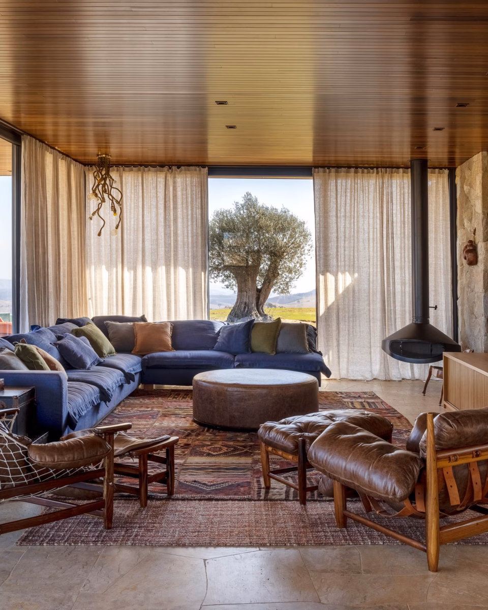 Azul e Madeira Natural: Aconchego Rústico Moderno - ideia