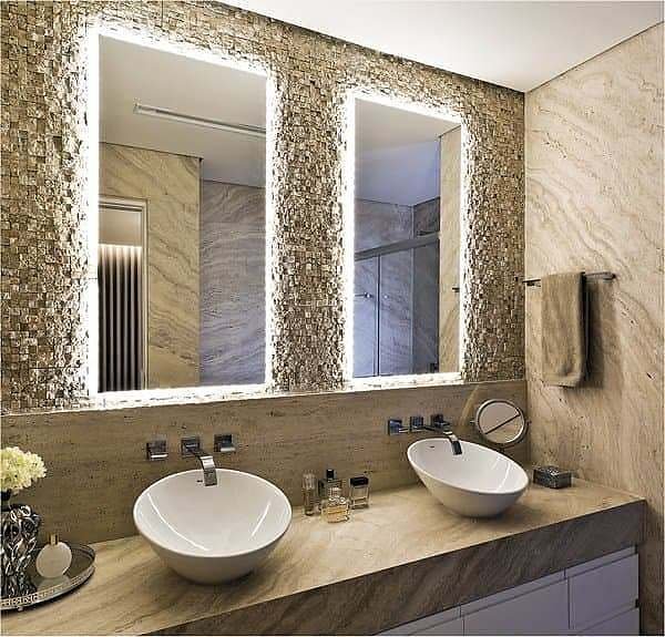 Espelho Ampliado com LED: Glamour e Funcionalidade - ideia