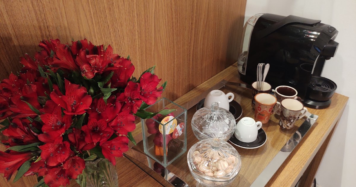 Cantinho do Café Romântico com Flores Preservadas - detalhe