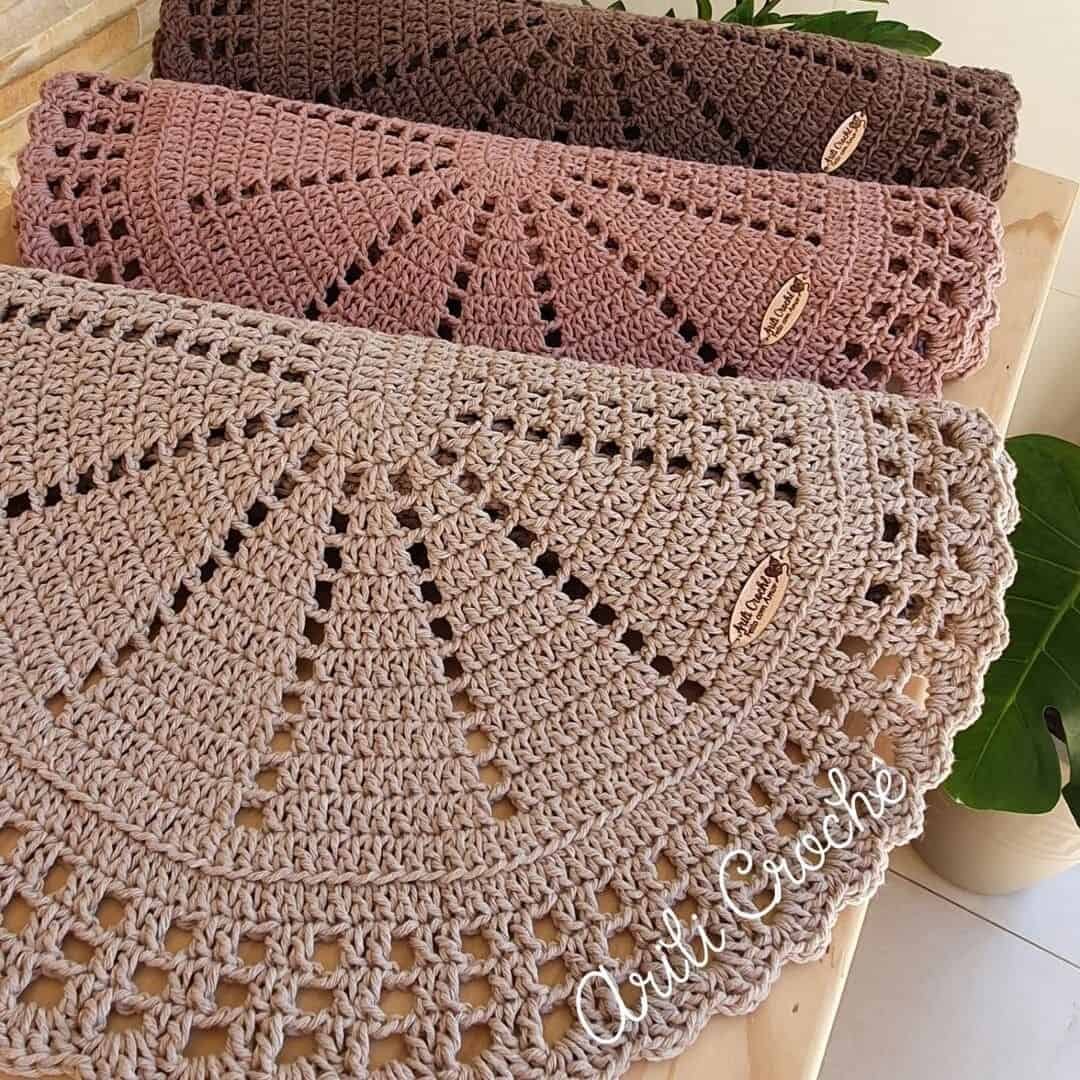 Tapetes de Crochê Geométricos: Cores e Texturas para Aquecer os Pés - ideia