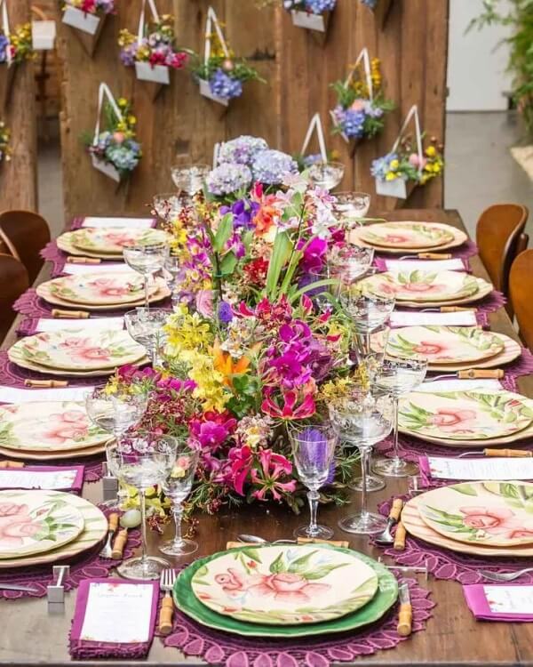 Mesa Posta Temática com Decoração Festiva - detalhe