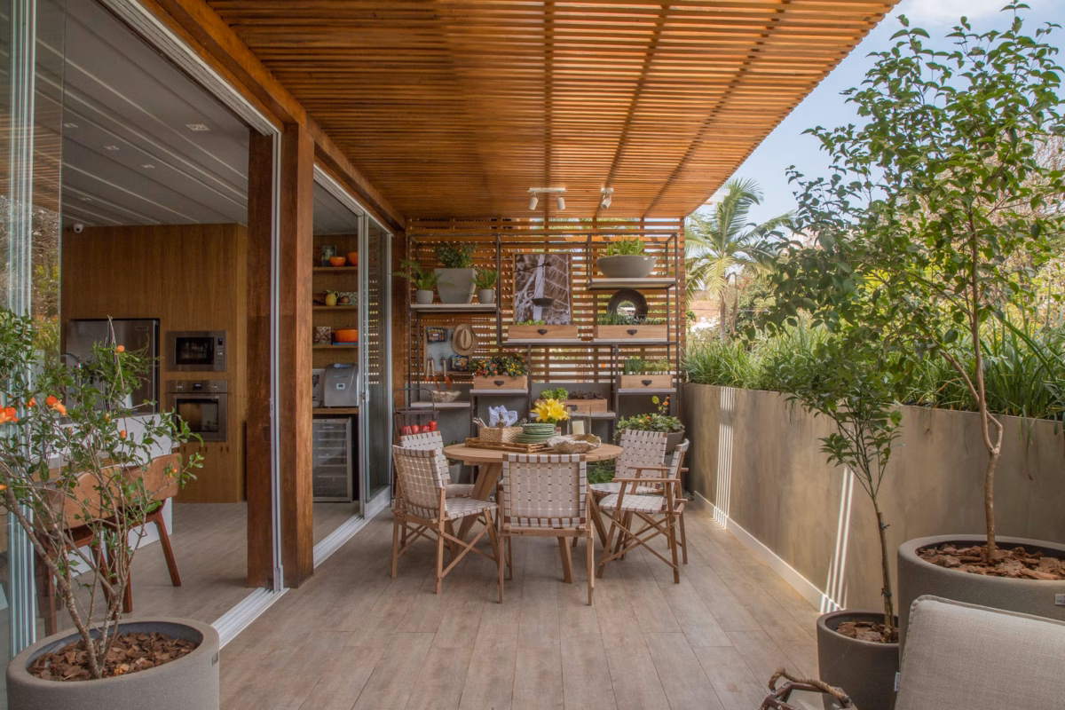 Horta Suspensa Vertical: Sabores e Cores ao Alcance da Mão - detalhe