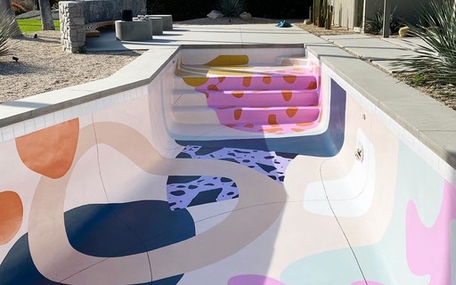 Com Revestimento de Azulejos Coloridos - detalhe