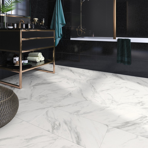 Minimalismo Chic: Piso Vinílico 2mm Branco para Ampliar Espaços - inspiração